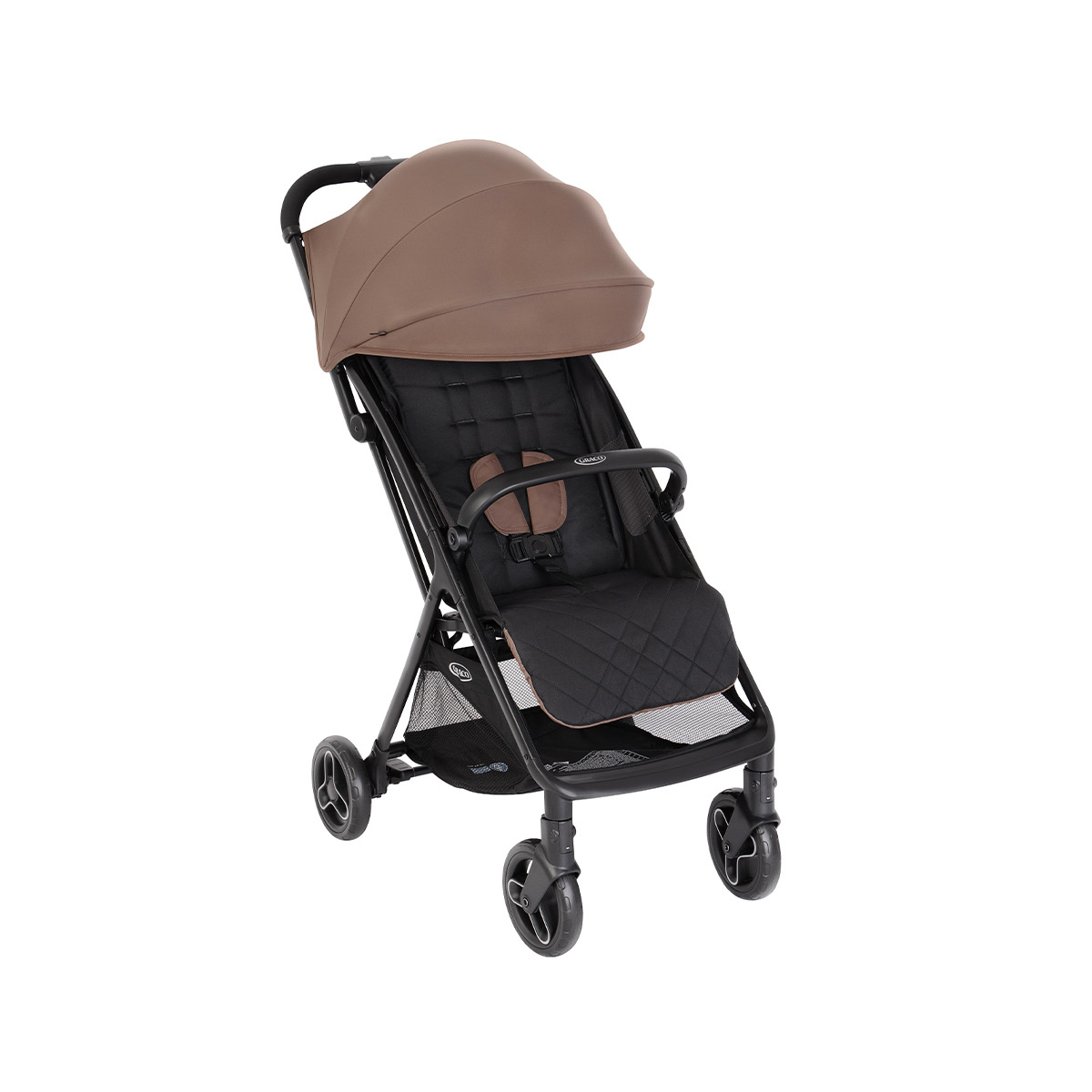Graco Myavo Reisebuggy im Dreiviertelwinkel auf weißem Hintergrund