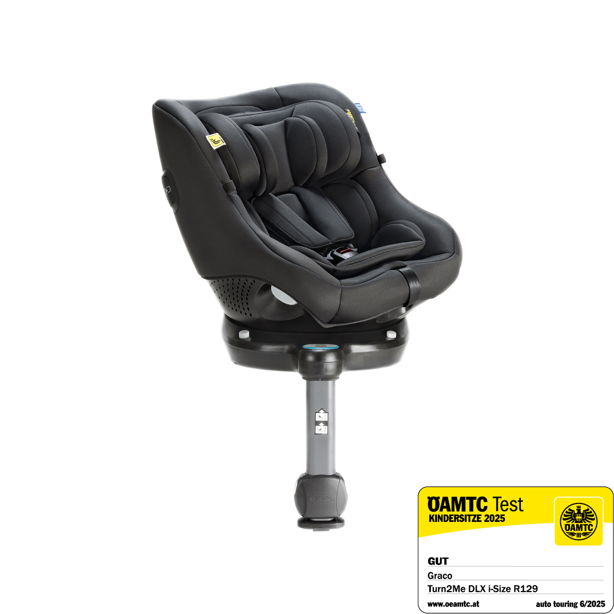 Graco Turn2Me DLX i-Size R129 turned at a three quarter angle.