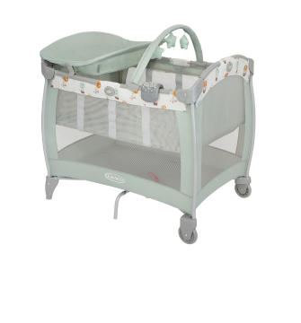Graco Contour Electra Dreiviertelwinkel auf wei&szlig;em Hintergrund